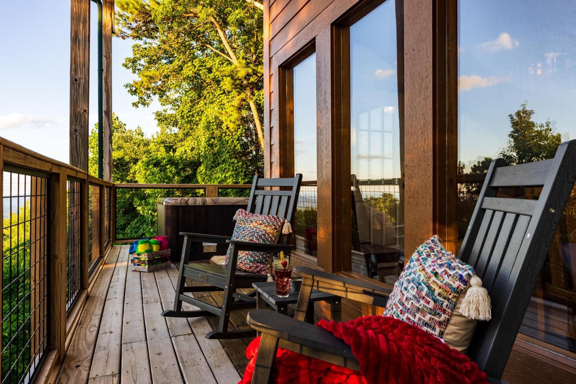 Elevista - Quaint&Private-Views-Hottub-Pooltable-Bears-3 Clubhouse Pools Villa Gatlinburg Bagian luar foto