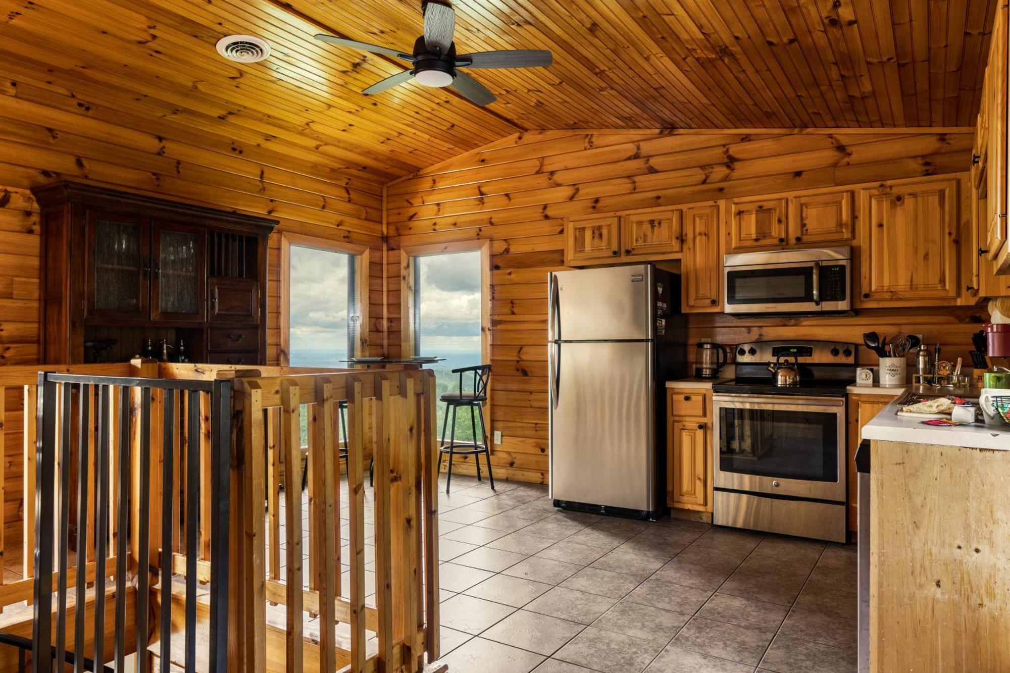 Elevista - Quaint&Private-Views-Hottub-Pooltable-Bears-3 Clubhouse Pools Villa Gatlinburg Bagian luar foto