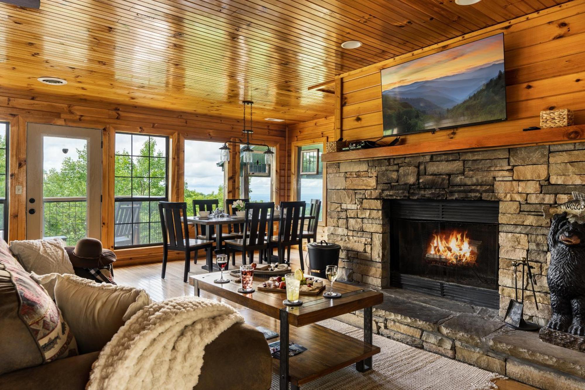 Elevista - Quaint&Private-Views-Hottub-Pooltable-Bears-3 Clubhouse Pools Villa Gatlinburg Bagian luar foto