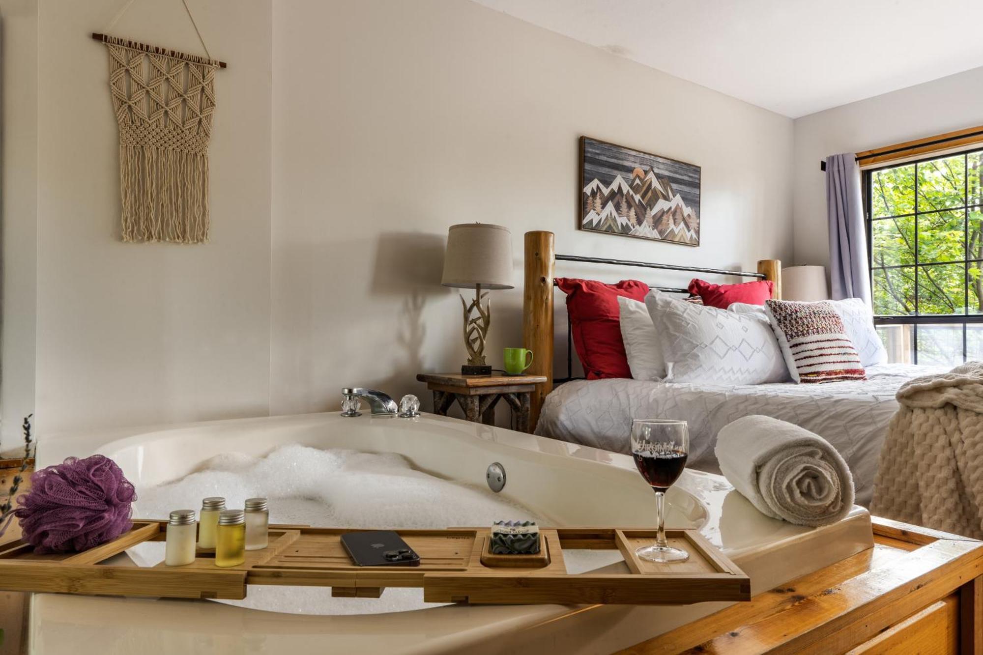 Elevista - Quaint&Private-Views-Hottub-Pooltable-Bears-3 Clubhouse Pools Villa Gatlinburg Bagian luar foto